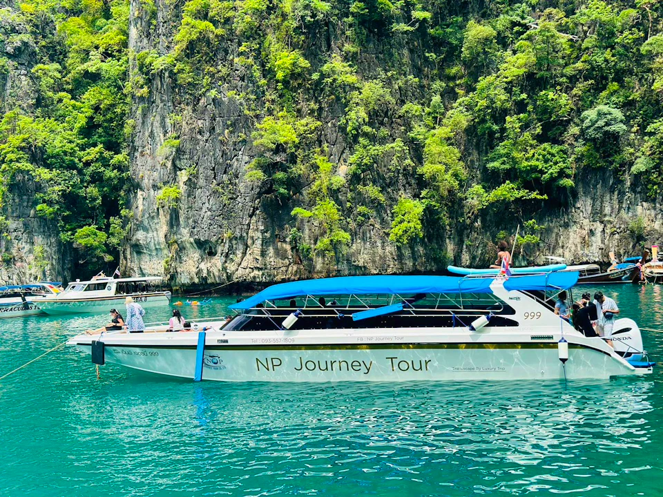 Join Tour Maithon Island, Phi Phi Island, Maya Beach and Khai Island by Speedboat or Speed Catamaran Discount